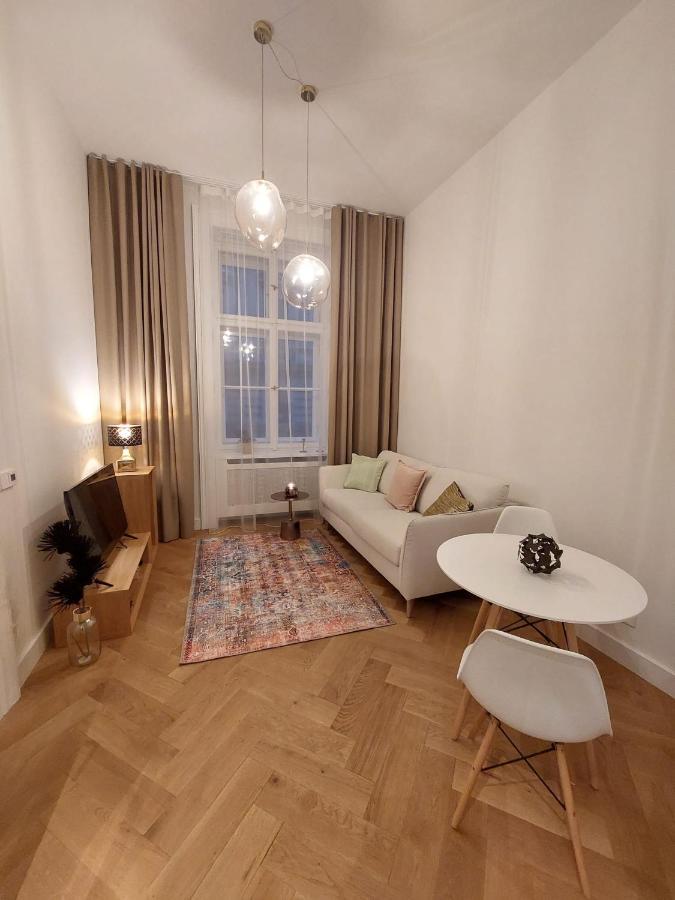 Luxury In The Centre Apartament Praga